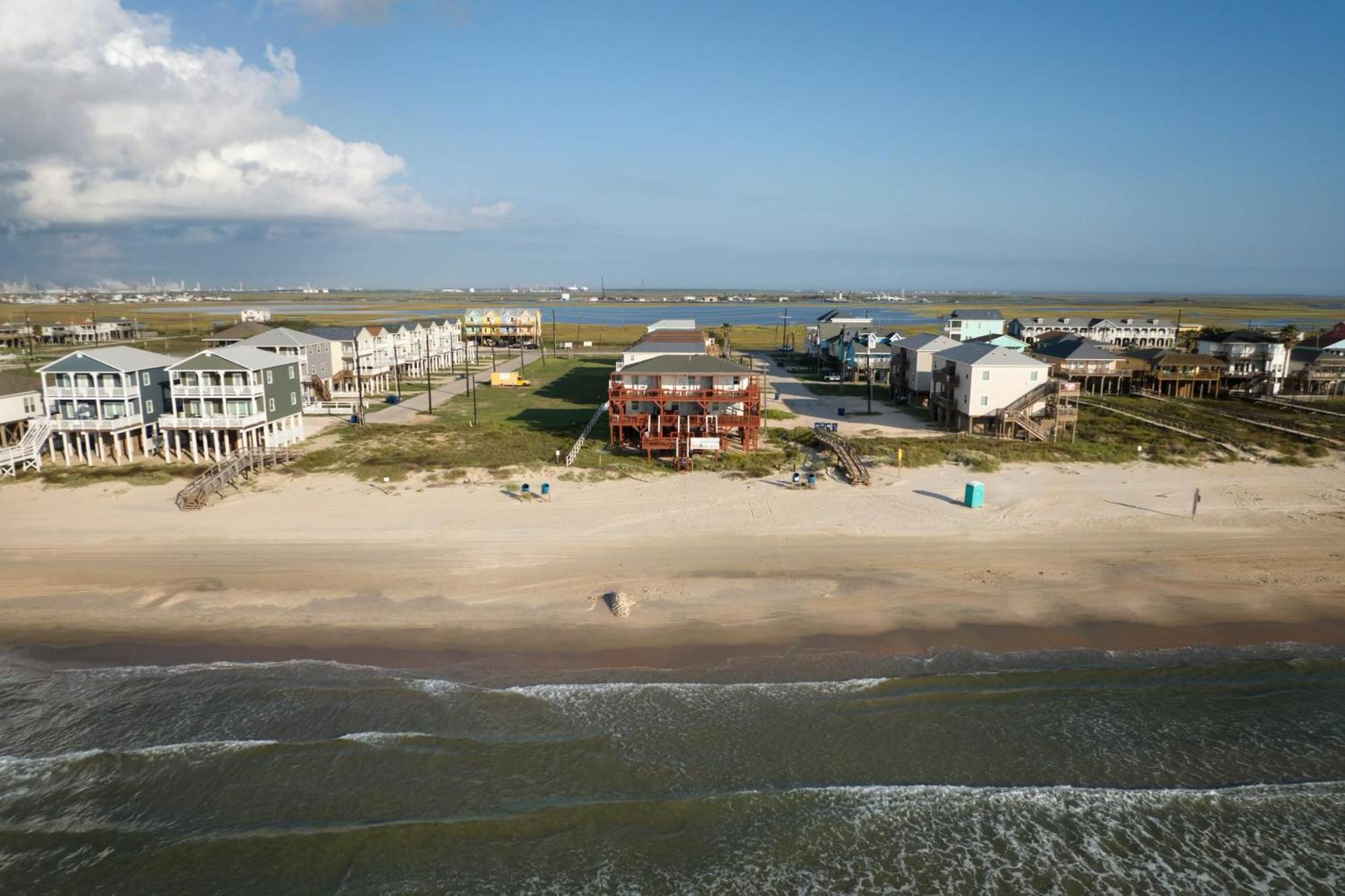 Unobstructed Oceanfront Seagull Unit 3 Beach Pad! Villa Surfside Beach Esterno foto