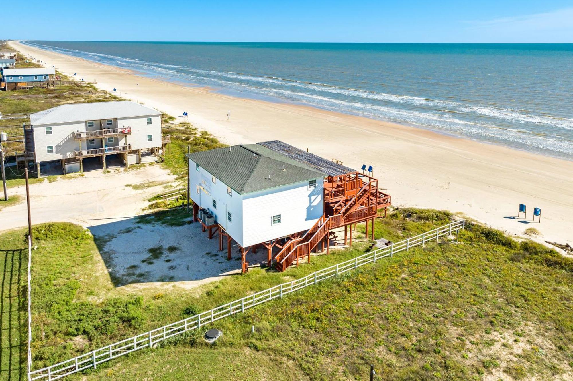 Unobstructed Oceanfront Seagull Unit 3 Beach Pad! Villa Surfside Beach Esterno foto