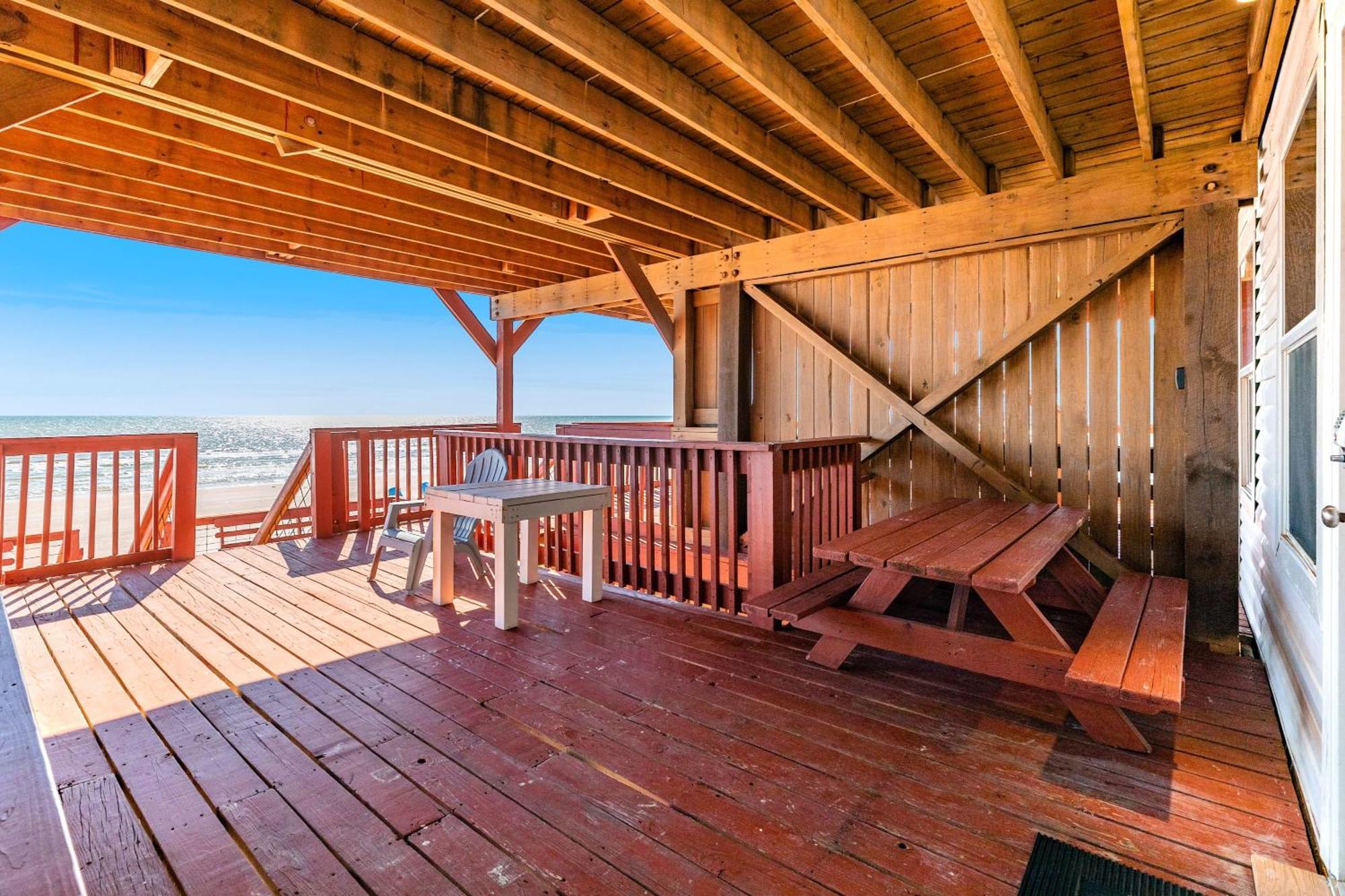 Unobstructed Oceanfront Seagull Unit 3 Beach Pad! Villa Surfside Beach Esterno foto